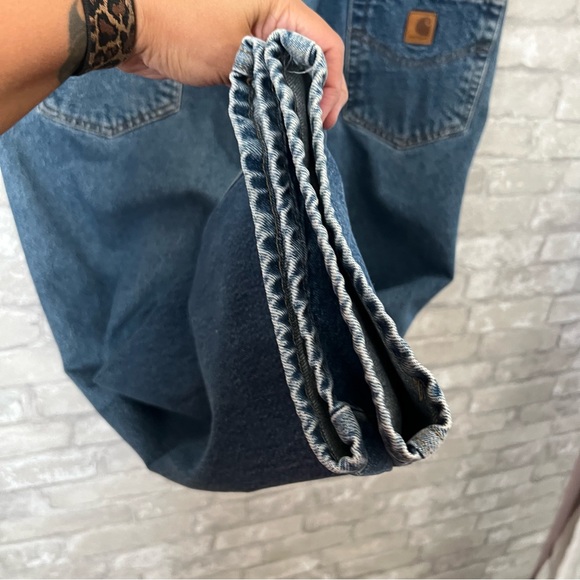 Carhartt Men's 42x32 Blue Jeans. Rigid Cotton. Leather Logo Patch On Back. Basic - Picture 8 of 9